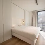 La Brise Modern Met 2 Slaapkamers En Zonnig Terras كنوك هايست